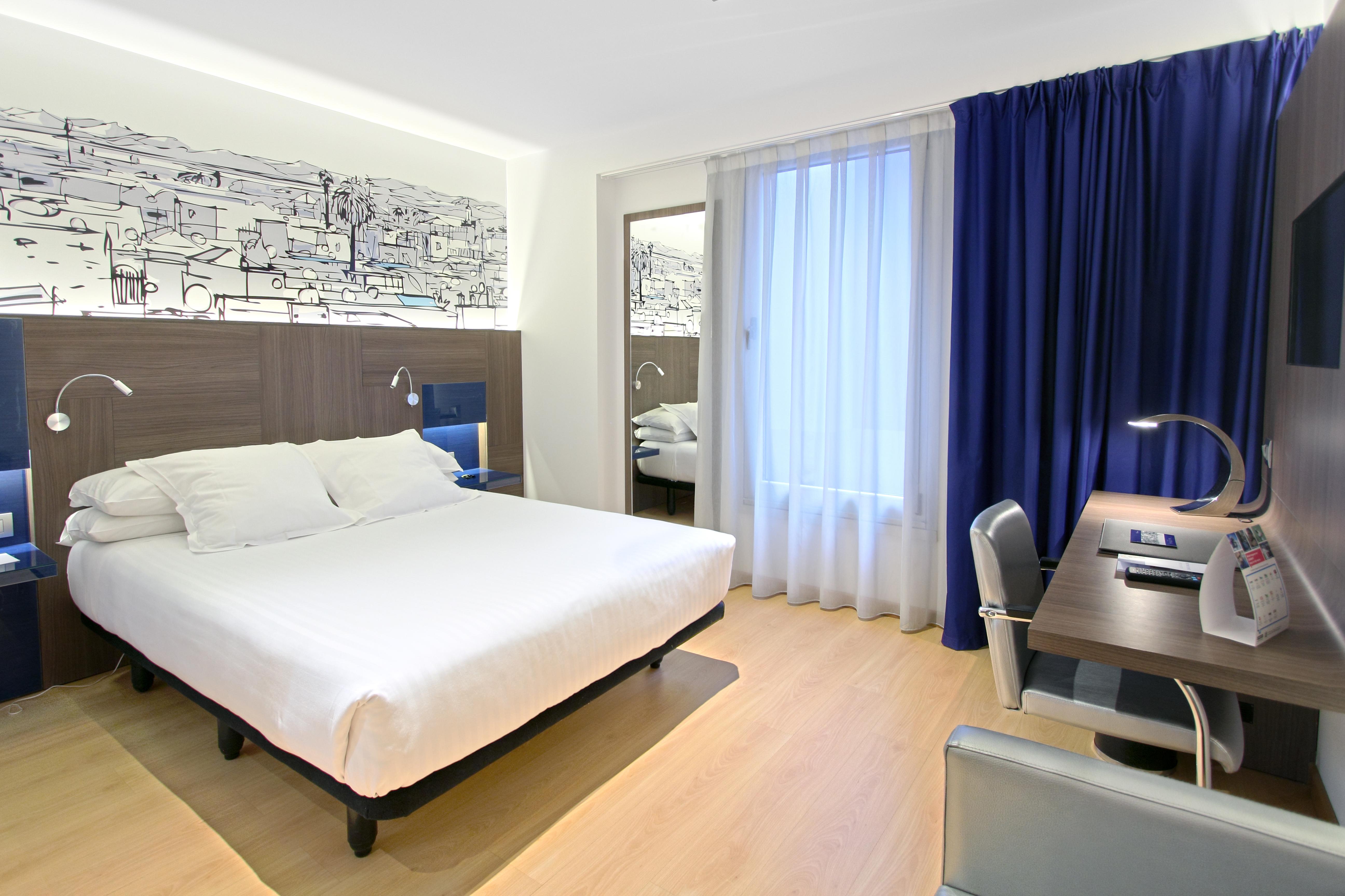 Eurostars Blue Coruna آكورونيا المظهر الخارجي الصورة